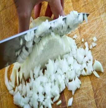 Mẹo thái hành tây nhỏ mịn và nhanh