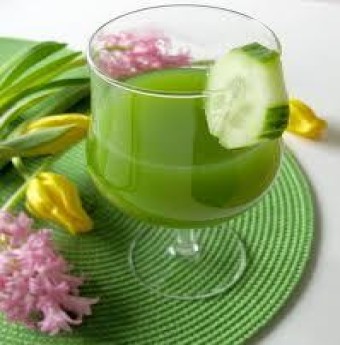 Sinh tố dưa chuột, dứa, cần tây món ăn kiêng tuyệt vời!