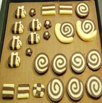 Ngộ nghĩnh bánh quy ong vò vẽ và ốc sên