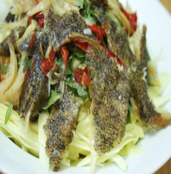 Đặc sản Tây Nam Bộ - Gỏi xoài cá Sặc