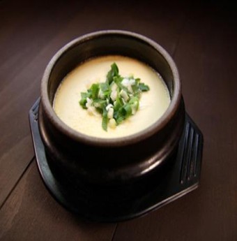 Lạ lạ trứng hấp sữa