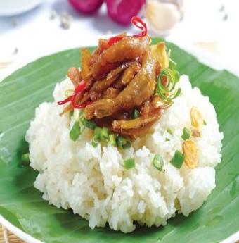 Cách làm món Xôi cá cơm cho ngày tết ấm cúng