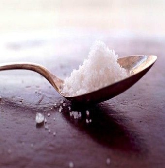 Đi chợ mua muối cầu may mắn cho cả năm