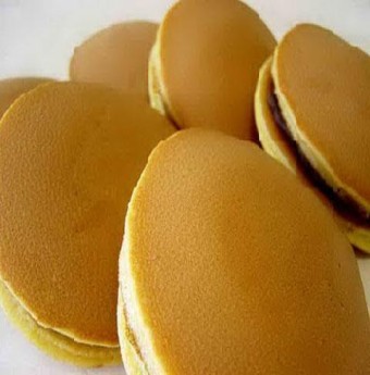 Bánh nhân mật ong cho bữa tối đầu xuân