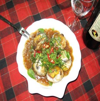 Món ngon ngày mưa: Cút lộn xào me