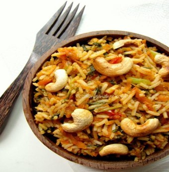Làm mới món cơm rang với rau củ quả nào