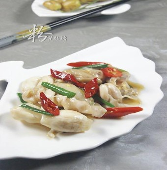 Bong bóng cá xào ớt lạ mà ngon