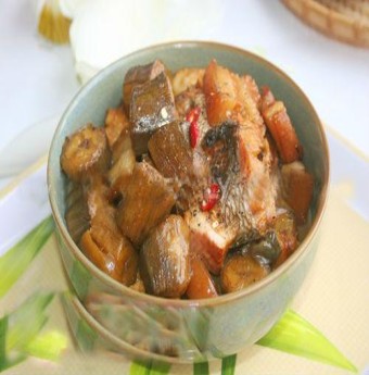 Cá kho chuối xanh - Thấm đượm tình quê