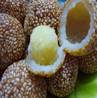 Vui tai với món bánh rán lúc lắc