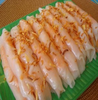 Cách làm bánh cuốn nhân tôm cực hấp dẫn