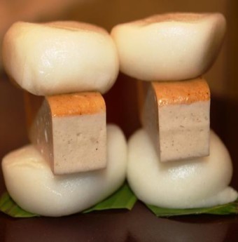 Dẻo thơm bánh dày kẹp chả chốn Sài Thành