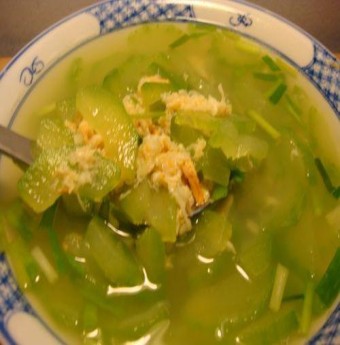 Hè về thòm thèm canh bí đao tôm thịt ngọt mát