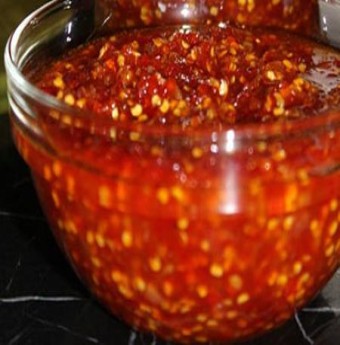 Tương ớt xào xứ Quảng cay mà vẫn thích