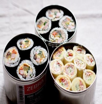 Biến tấu với sushi cuộn bánh mì