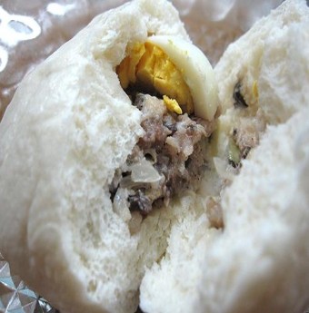 Cách làm bánh bao nhân trứng thịt