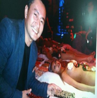 Sao Việt ăn sushi nude trên người mẫu nóng bỏng