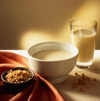 Cận thận với sữa đậu nành tự làm tại nhà