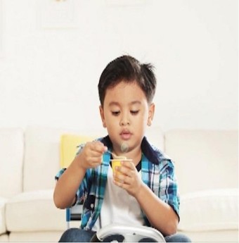 Giải đáp câu hỏi về váng sữa cho trẻ