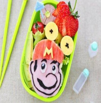 Làm cơm bento Mario ngộ nghĩnh cho bé yêu