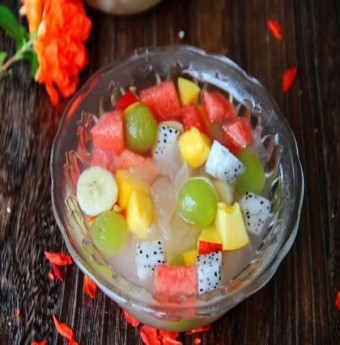 Chè trái cây mát lạnh đã ăn là mê mẩn