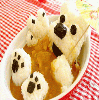 Cơm cà ri độc đáo cho bé yêu