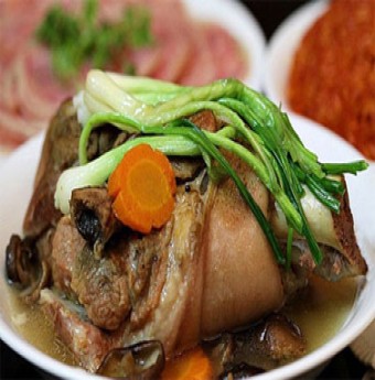 Cách làm món Chân giò nấu nấm