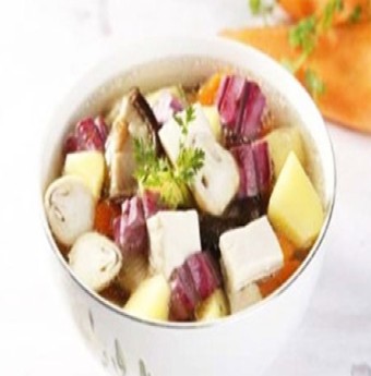 Canh khoai nấu nấm cho bữa tối