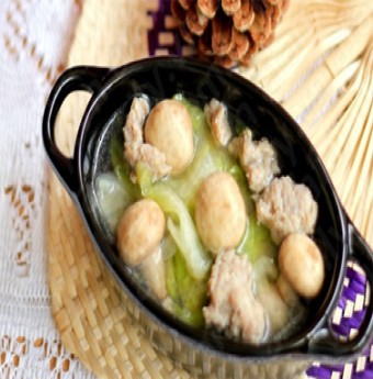 Món ngon ngày hè: Canh xà lách nấu nấm