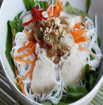 Cuối tuần trổ tài món Bún thịt luộc chấm mắm nêm