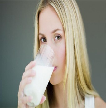 Bí quyết Bổ sung Sữa cho thực đơn hàng ngày