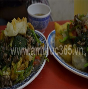 Phở chiên trứng – Phở chiên phồng, nhìn không… đã thèm