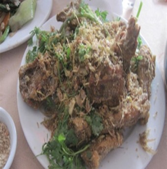 Đặc sản Tây Bắc: Cá Trê kho thập cẩm