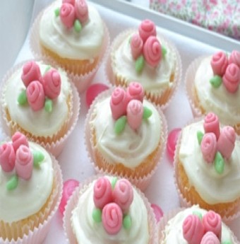Mềm thơm bánh Cupcake hoa hồng