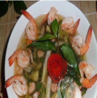Chua ngọt canh bồng khoai nấu tôm