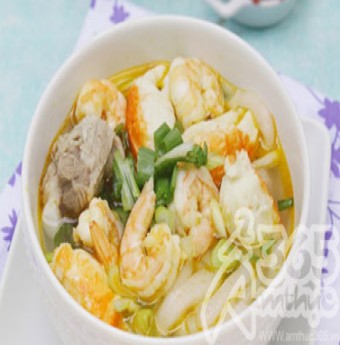 Mát trời làm món Bánh canh thập cẩm