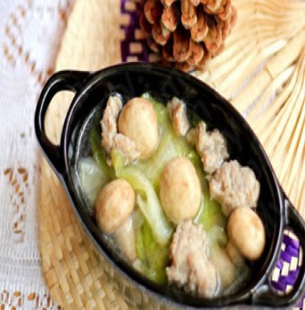 Canh xà lách nấm thịt