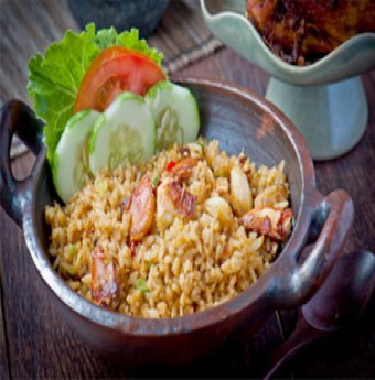 Cuối tuần đổi bữa với món cơm rang cua lạ miệng
