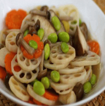 Lạ miệng với củ sen xào nấm