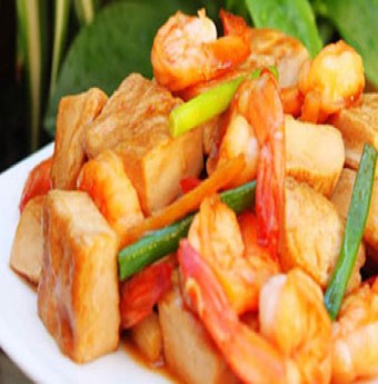 Đậu với tôm rim xì dầu