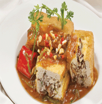 Đậu hũ nhồi xốt me