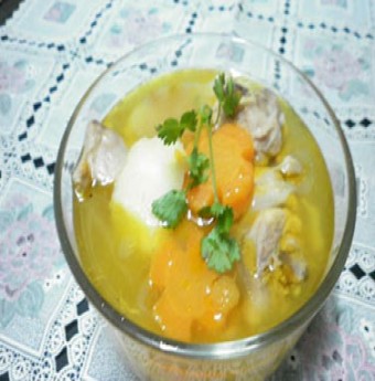 Gà hầm rau củ tươi