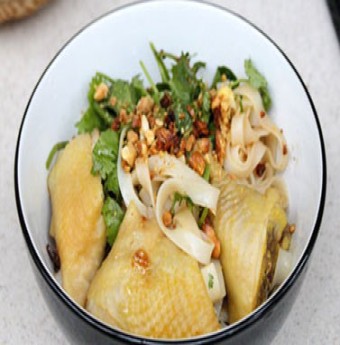 Phở gà trộn cho bữa sáng ngon miệng