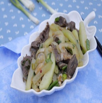 Tim lợn xào su su