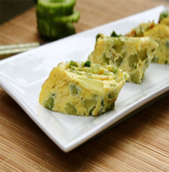 Trứng rán mướp đắng món ăn vàng cho mùa đông