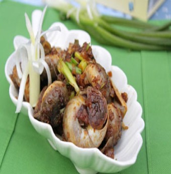 Ốc mỡ xào sa tế
