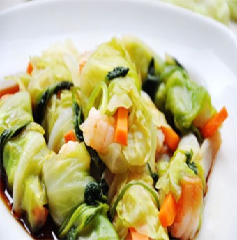 Bắp cải cuộn tôm cho người ăn kiêng