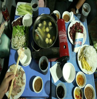 Ngày đông nhớ lẩu bò nhúng giấm