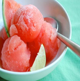 Làm kem dưa hấu