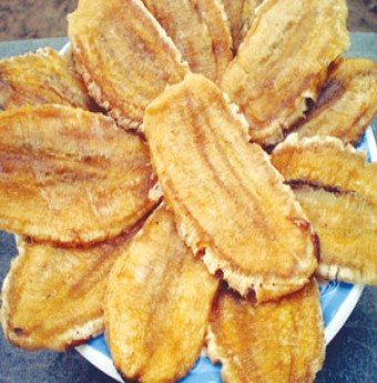 Ăn chuối ép mà lòng nhớ quê