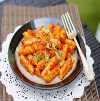 Làm món bánh gạo chiên yêu thích